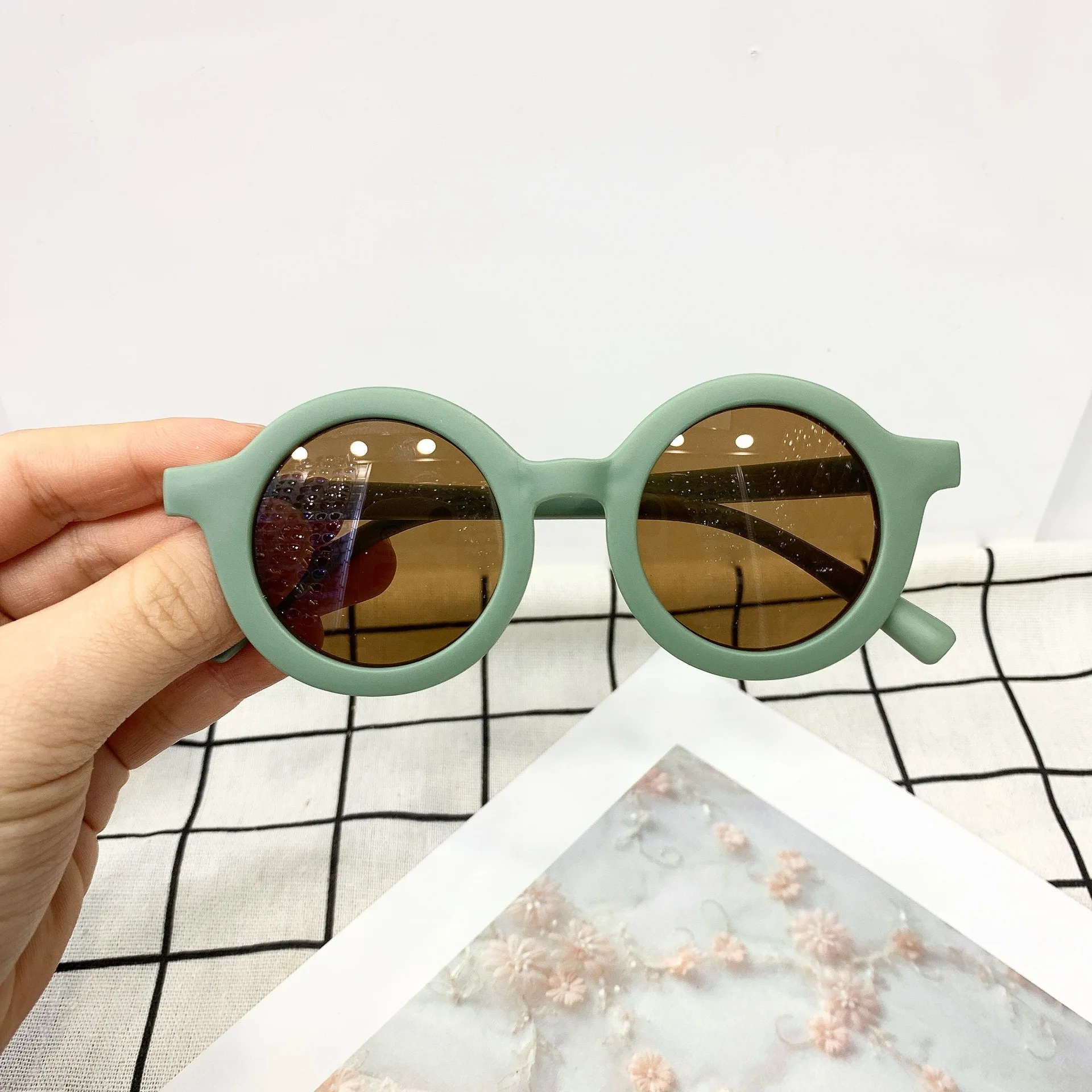 

Fashion Korean Cute Round Sunglasses Summer Outdoor Kids Girls Boys Children's Vintage Sun Glasses UV400 Protection De Sol Gafas
