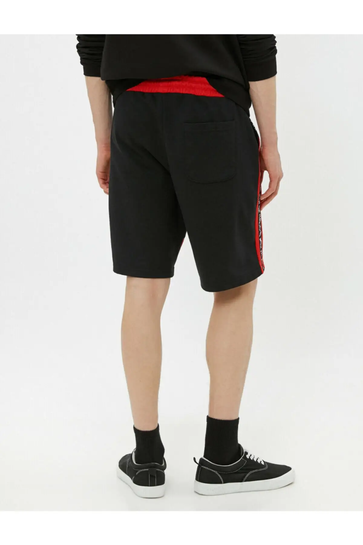 

Men's Shorts Men's Summer Shorts Men in Black Color Block tagline Shorts