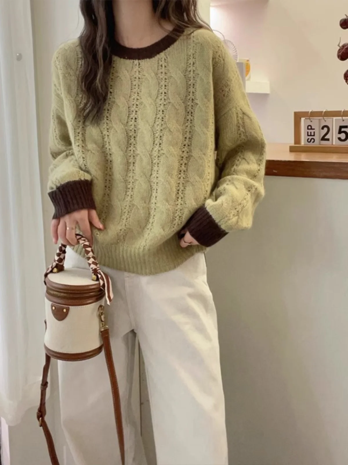 Плюс размер Корейская серия Цветной топ Женский конопляный узор Медовый медведь