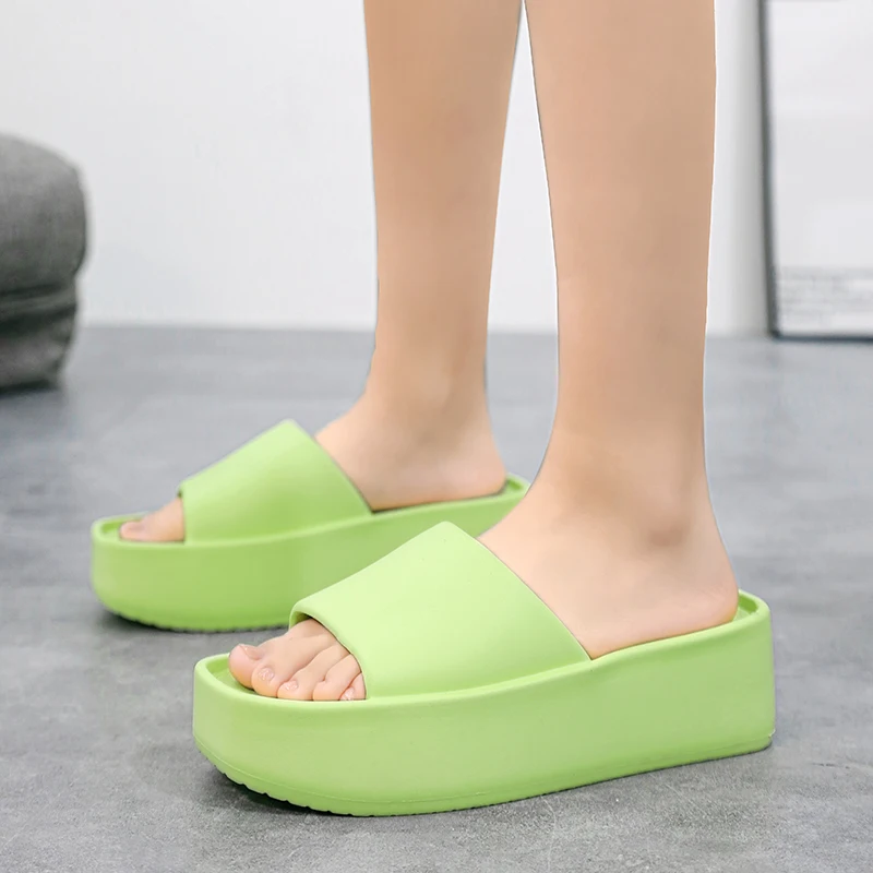 Women Slippers Comfortable Brand New Fashion Integrated Slipper Female Summer Casual Shoes Soft 6cm Conspicuous Heightening Shoe