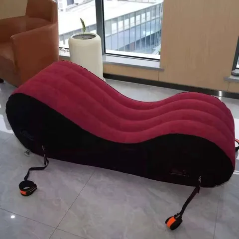 Жалаңаш кеуделердің фотосуреттері