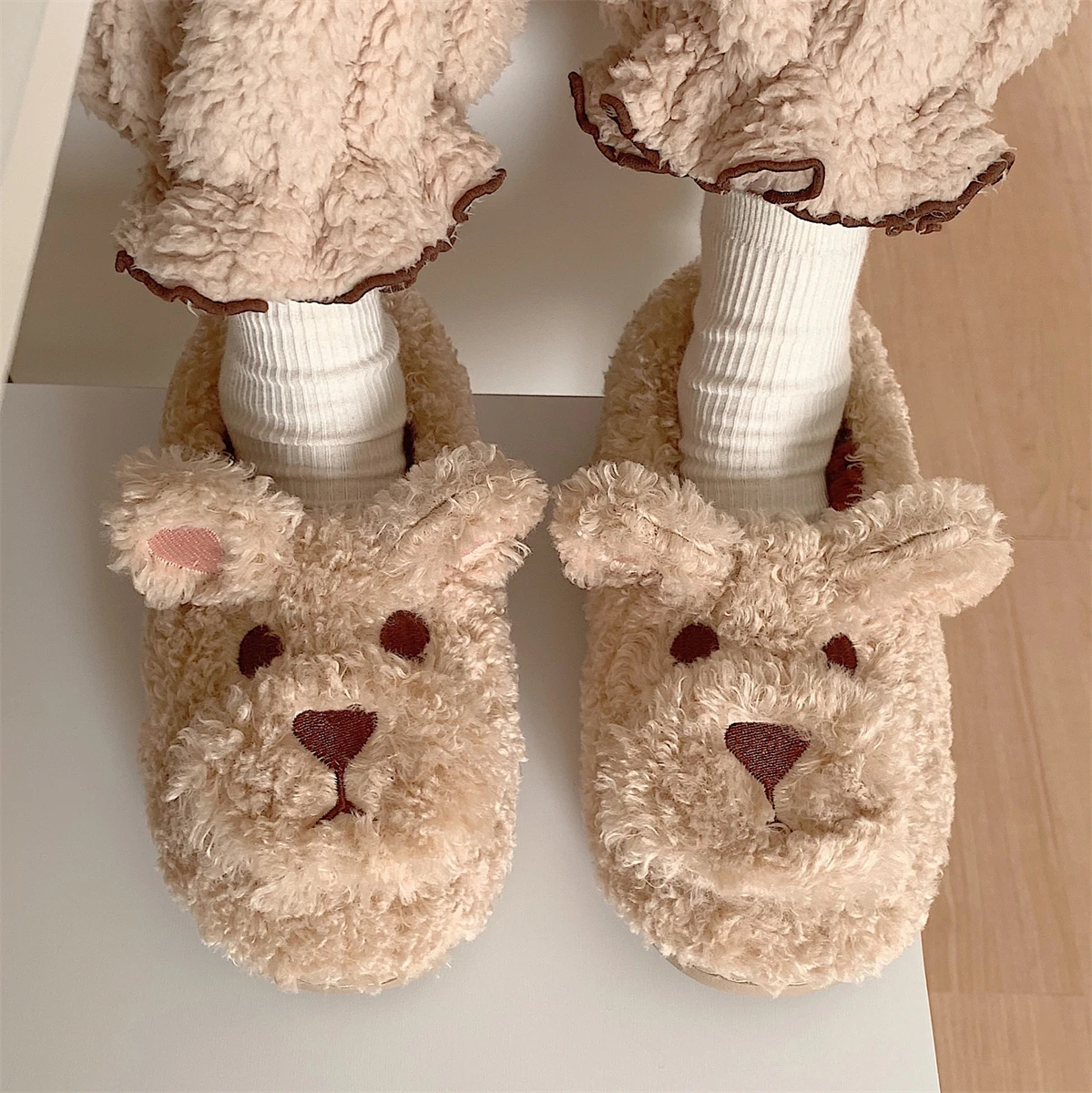 

New Upgrade Teddy Bear Slippers For Women Girls Fashion Kawaii Fluffy Winter Warm Slippers Woman Cute Animals House Slippers