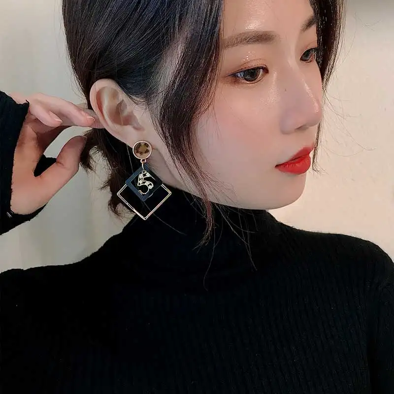 Модные модные серьги с буквой 5 золотой цвет тупая краска висячие цифрами