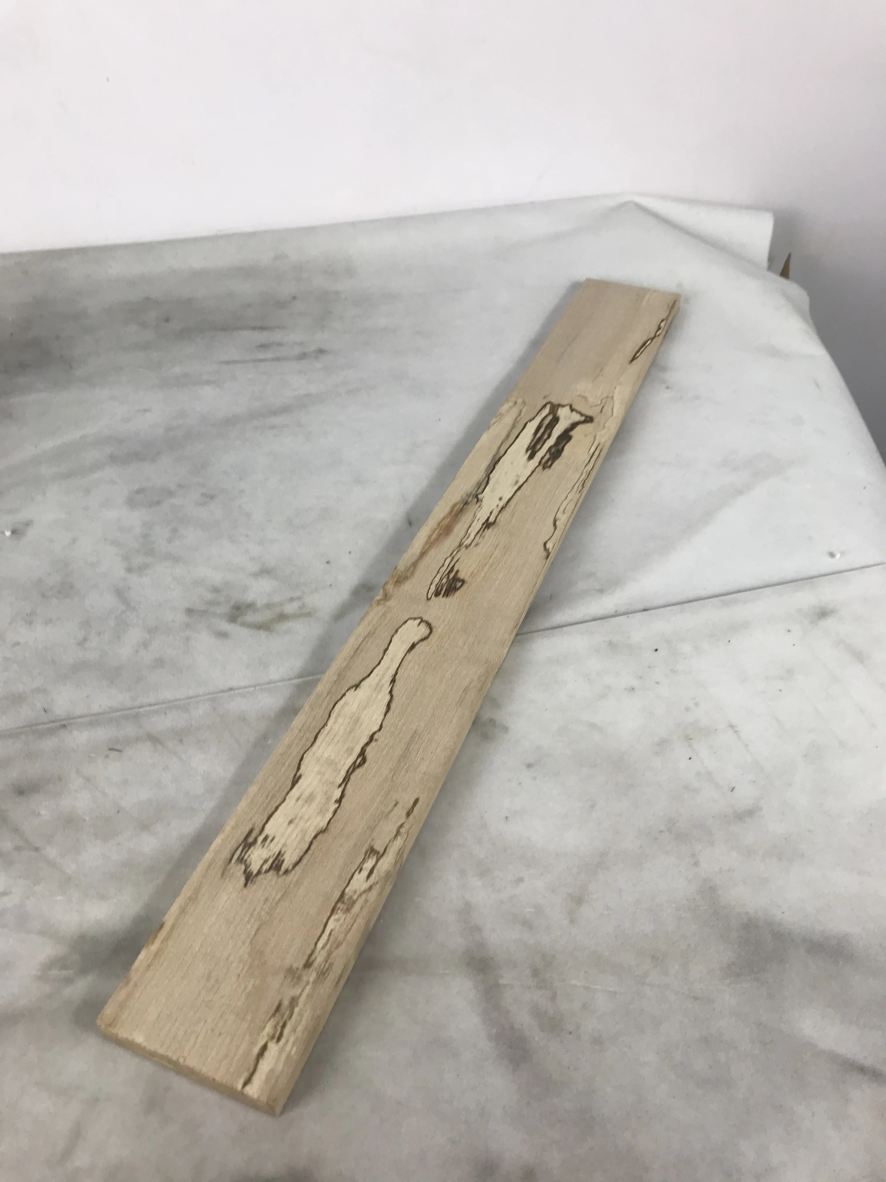 

A Piece of Solid Maple in Sizes: 12*4*1 cm Costomized Maple Wood