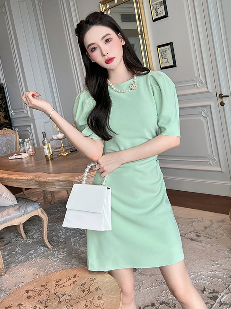 

Платье женское вечернее с пышными рукавами и круглым вырезом