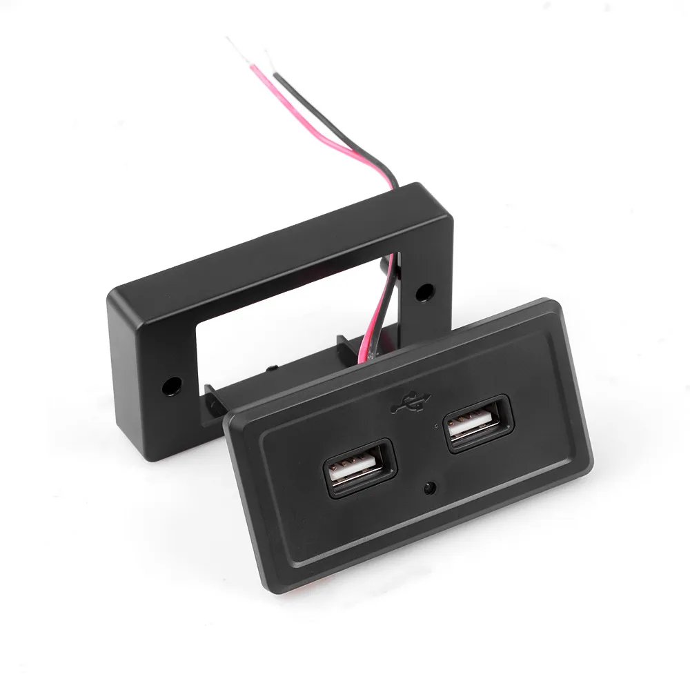 Розетка зарядная с двумя Usb-портами а 12 В |