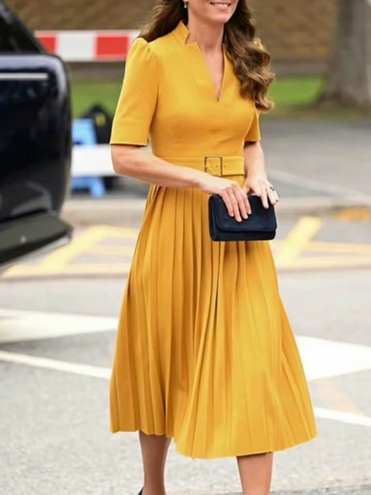 

Подиумное модное 2022 осеннее элегантное платье миди для женщин с коротким рукавом желтое платье с поясом высокое качество плиссированная Офисная Леди