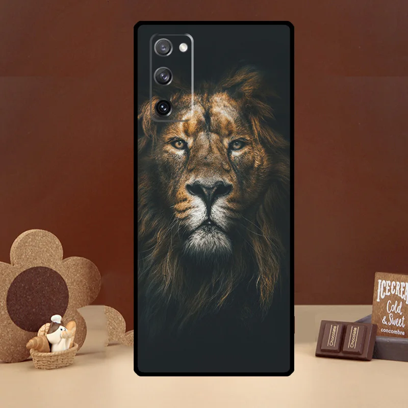 Lion Alpha Male Case For Samsung Galaxy S21 S22 Ultra S8 S9 S10 Plus Note 10 Note 20 Ultra S20 FE Cover images - 6