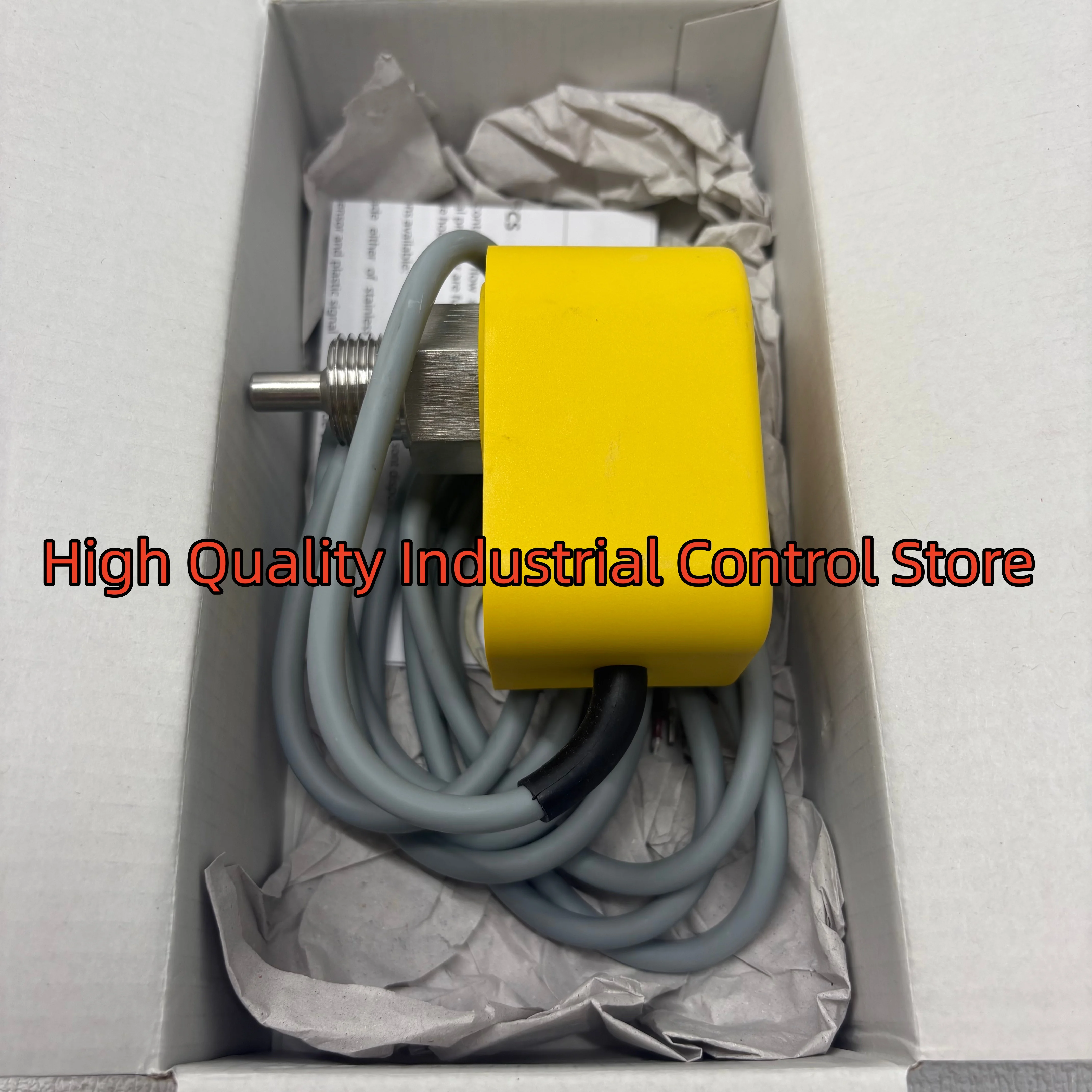 Фото Новый датчик потока FCS-GL1/2A4P-VRX/230VAC в коробке №4