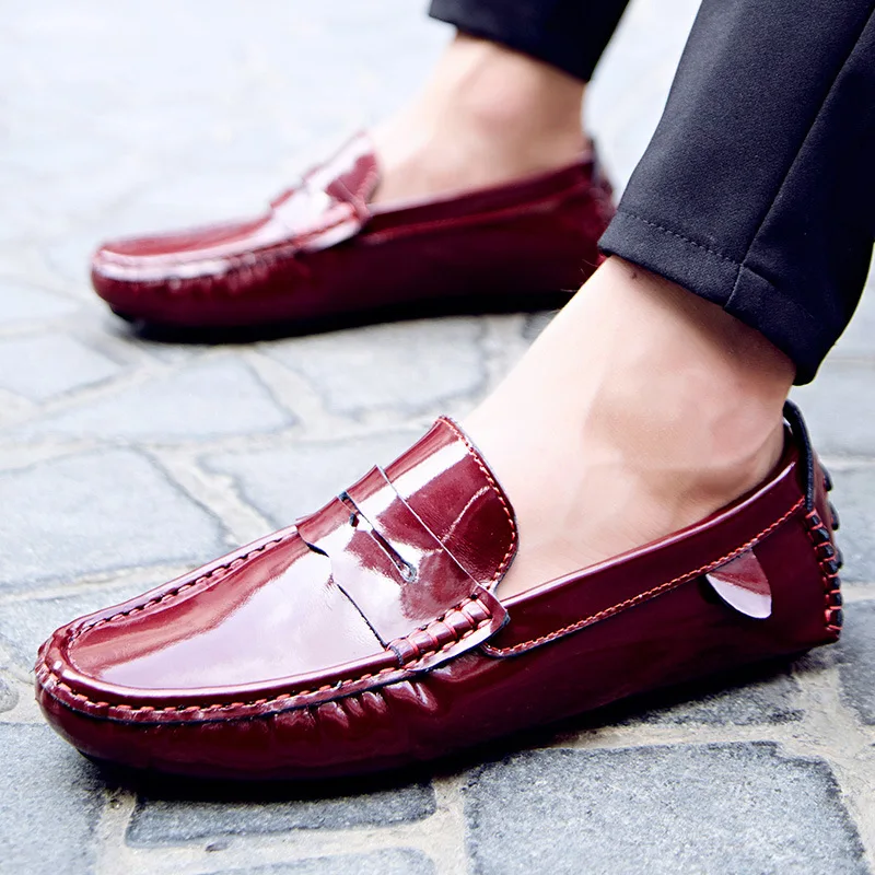 

Men Penny Loafers Slip On Moccasins Burgundy Patent Leather Non-slip Driving Shoes Men Outdoor Leather Loafers Black White