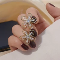 high quality minimalist zircon flower hollow stud earrings for women sweet cute crystal earrings wedding ear stud jewelry