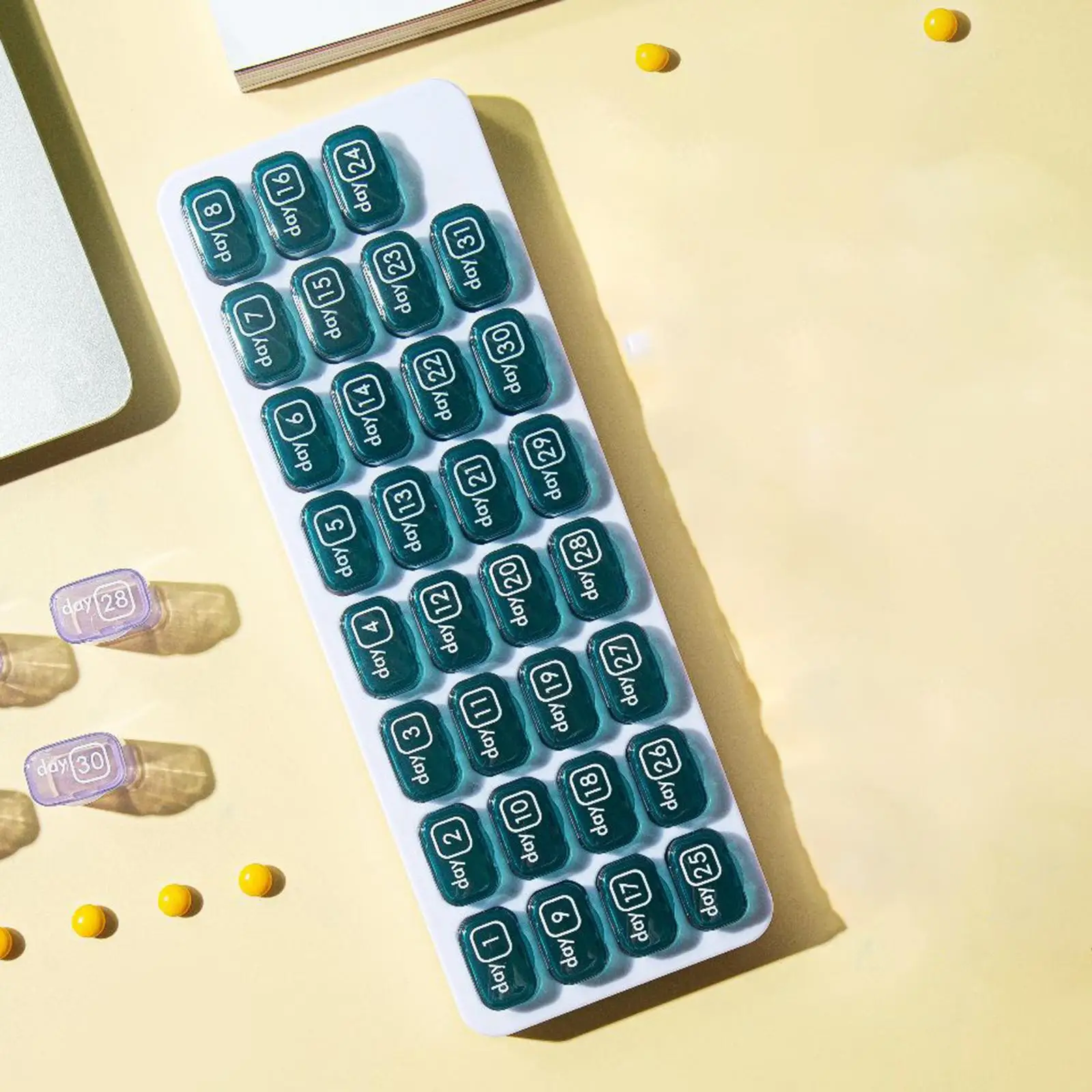 

31 Day Case, 31 Days Disassemble, 31 Compartments ,Large PP Reminder Box Storage Case Dispenser for Travel Trip Home Use