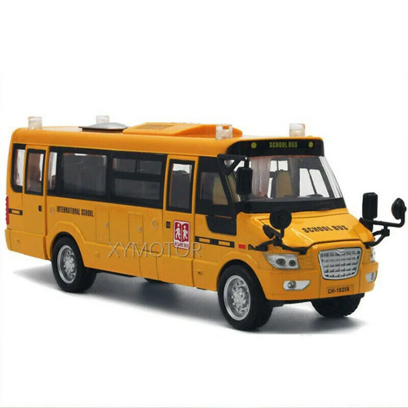

Wangbao 1/32 Sound Light Metal School Bus Model Music Pull Back Sound light Car Kids Toys Gifts Yellow Metal