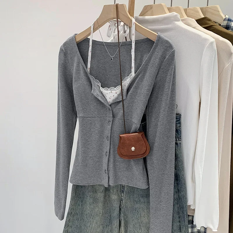 Элегантная двухсекционная футболка с кружевной отделкой и иллюзией женская