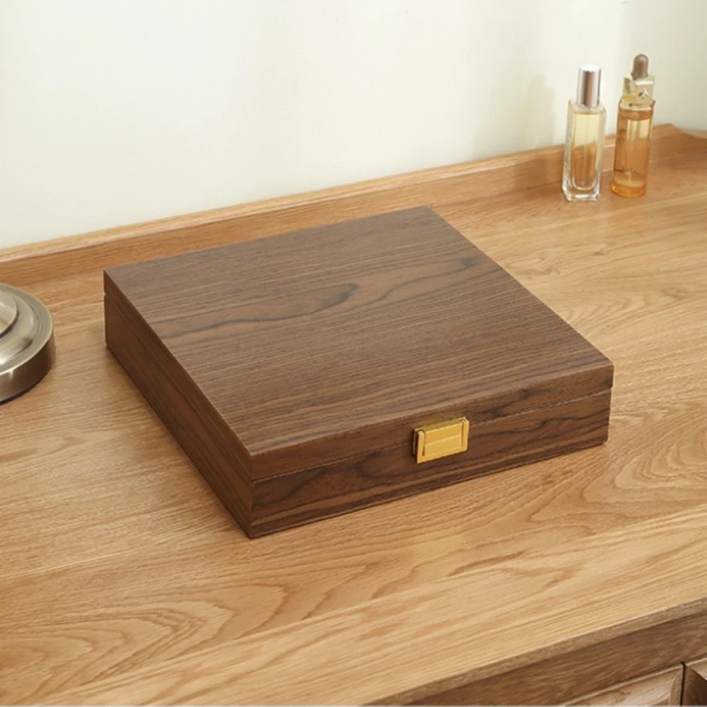

Wooden jewelry box High-grade exquisite lockup necklace earrings Jewelry accessories Solid wood jewelry storage box new modle