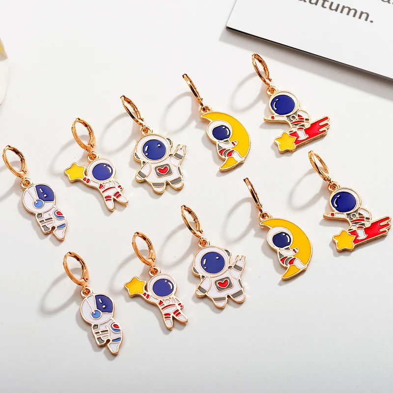 

2 Pairs Enamel Spaceman Hoop Earrings Stars Moon Fashion Women Wedding Ideas Necklace Accessories Pendants DIY Making Crafts