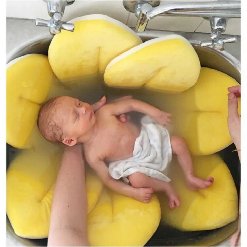 NonSlip Baby Shower Bath Tub Flower Pad Bath Infant Newborn Safety Security Bath Support Cushion Bathtub Mat Newborn Shower Seat