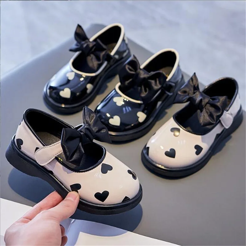 

Girls Older children Bright leather shoes Mary Jane Fashion Bow Lovely Heart Soft bottom princess shoes Baby shoes 26-36
