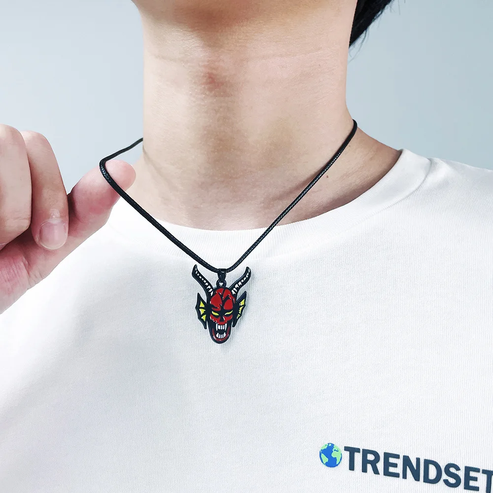 

Новинка 2022, ожерелье с логотипом клуба «очень странные дела», ожерелье с логотипом Hellfire для женщин и мужчин, Бесплатная доставка, бижутерия, ...