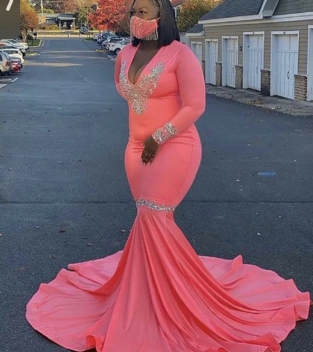 

Sexy Water Melon Long Slevees V Neck Party Dress Beading Spandex Black Girl Floor Length Prom Gown Evening Dress