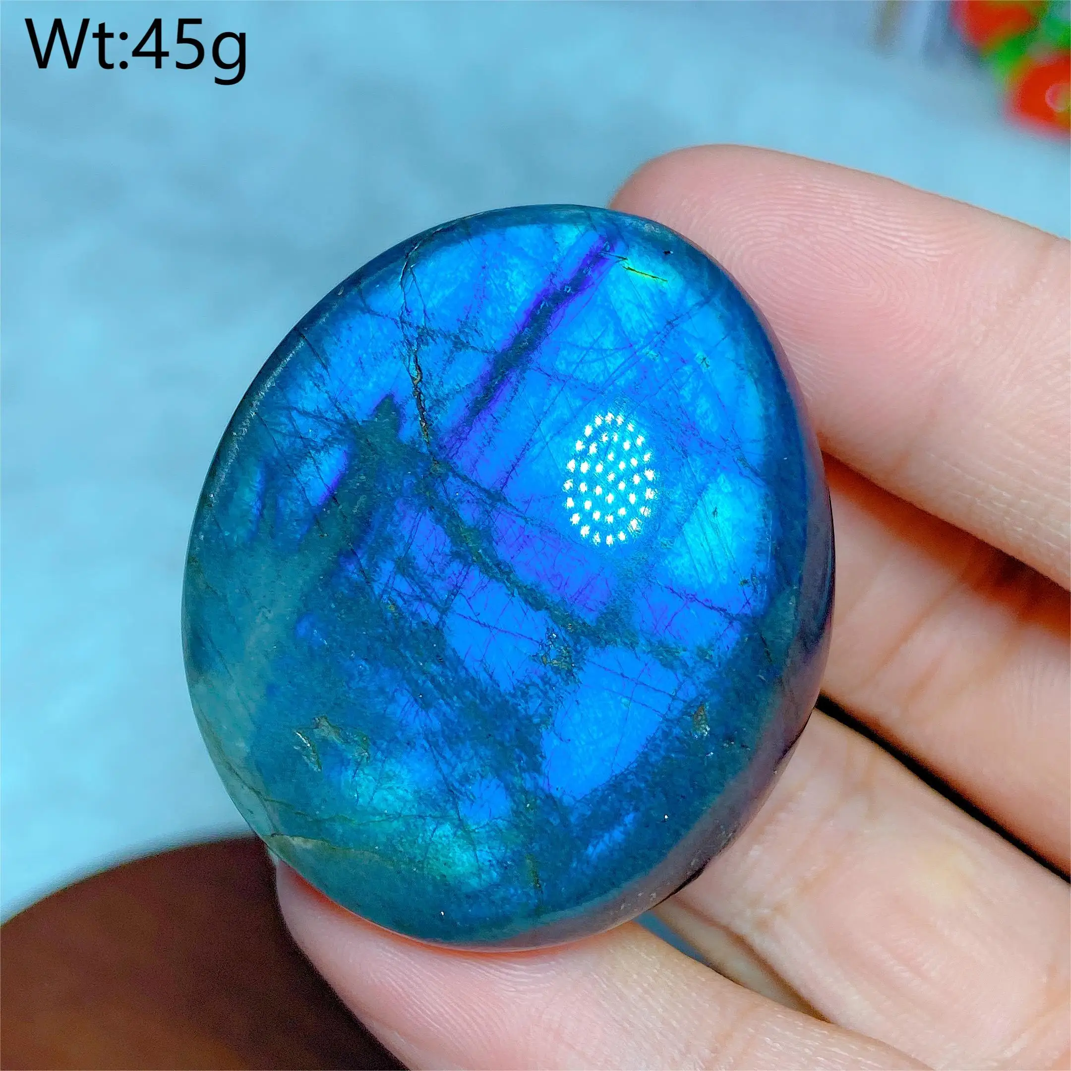 

Синий лабрадорит для дома