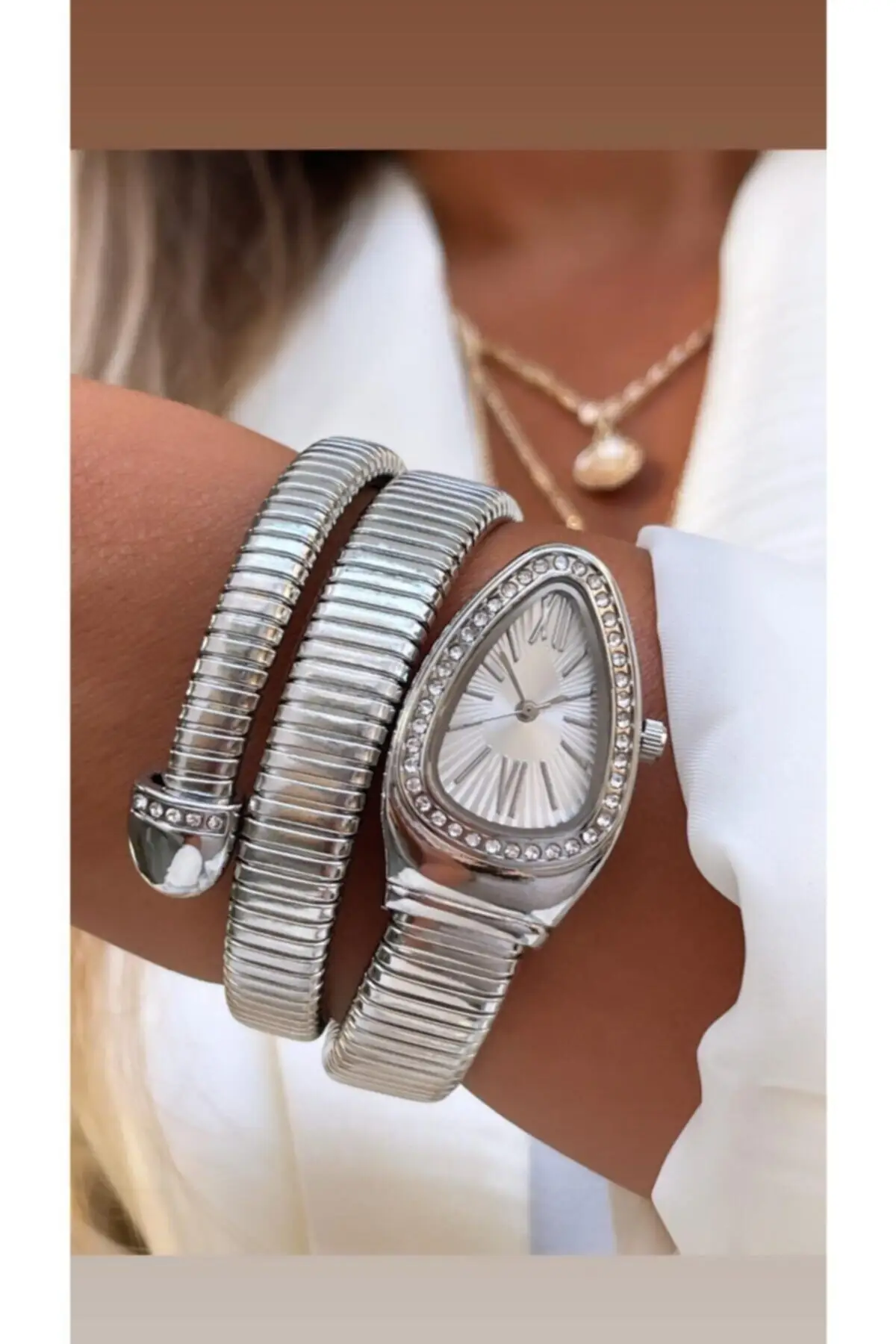 

2022 Watches Snake Model Silver Luxury Fashion Sport Refresh Brands Top Quartz Stylish watch High Quality Premium wristband watch