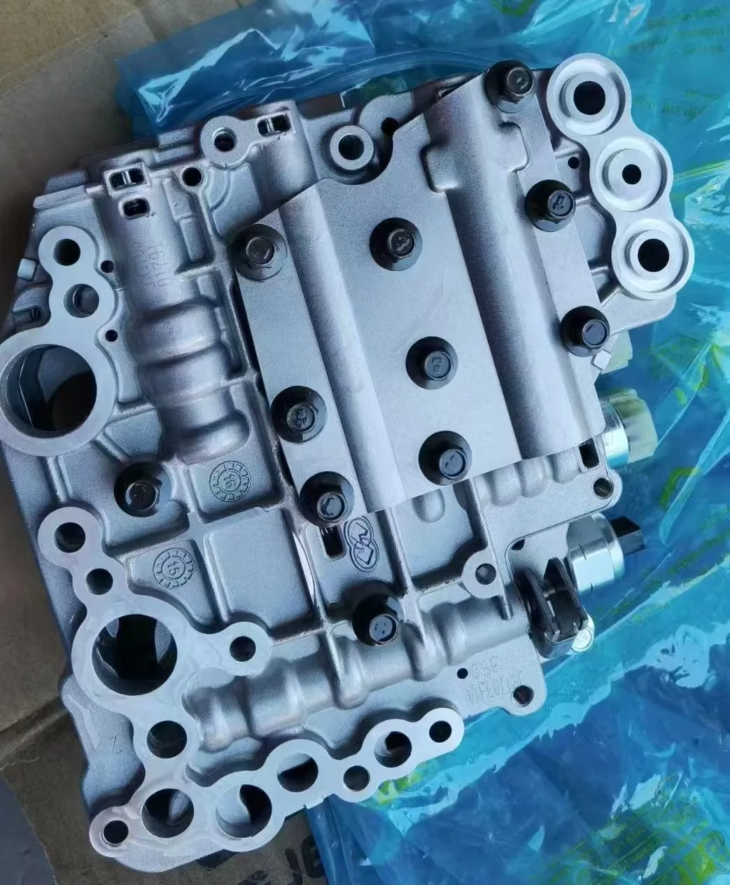 Для автомобильных трансмиссионных деталей Lifan новый и старый корпус LFCVT RDC15 OEM