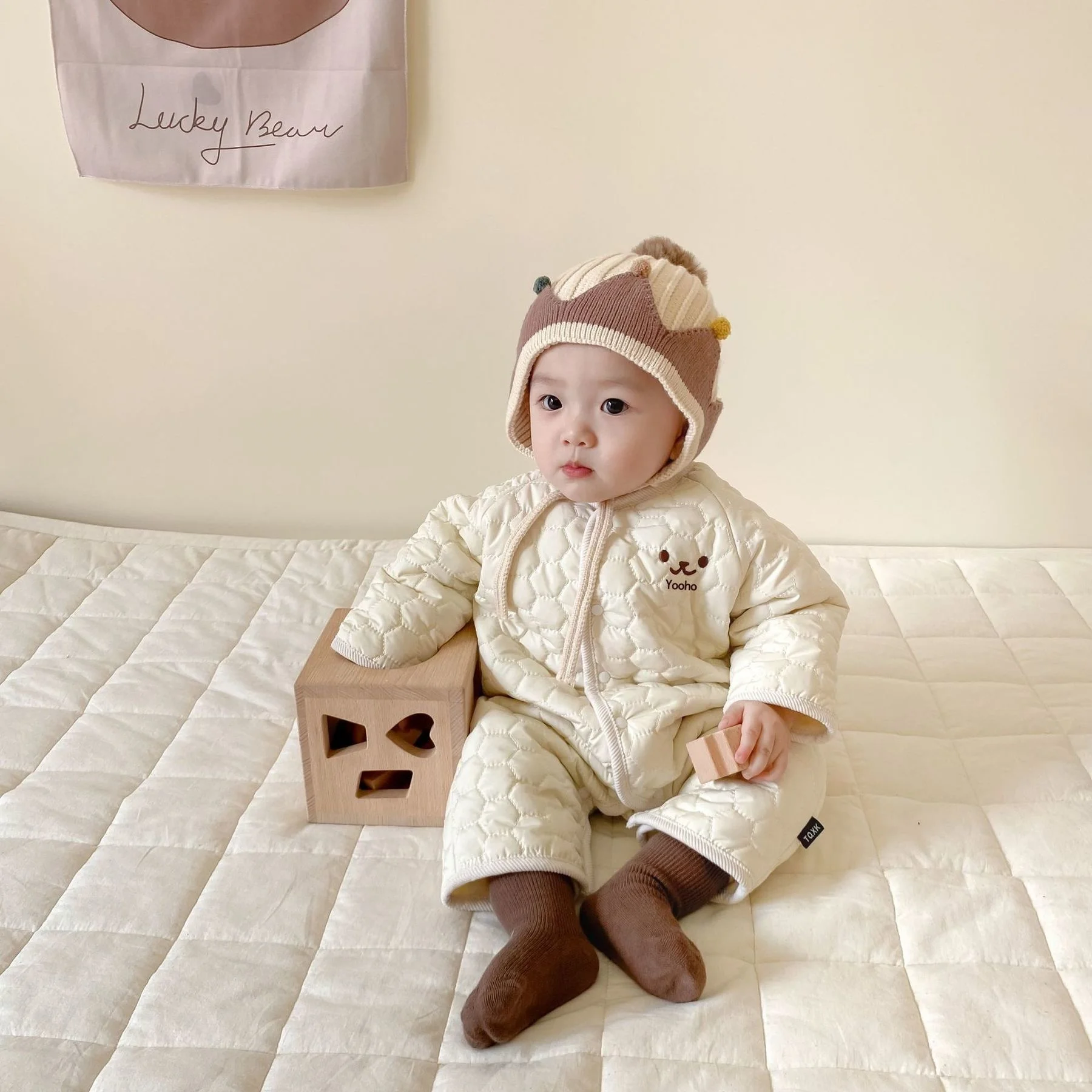 

Детский хлопковый комбинезон, с вышивкой медведя