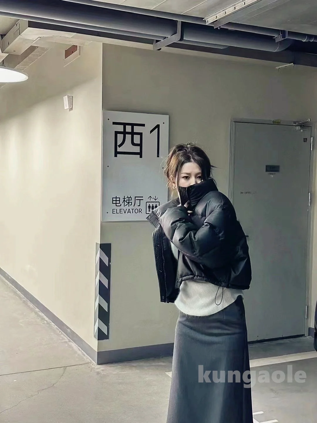 Черная раскладная куртка из искусственной кожи для женщин зимние пальто толстый