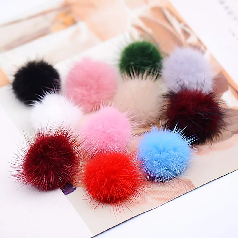 

5PCS DIY 3cm Pompom Ball Plush Mink Hair Disc Buckle for Clothing Accessories Faux Fur Pompom Hair Balls delicate Handmade Craft