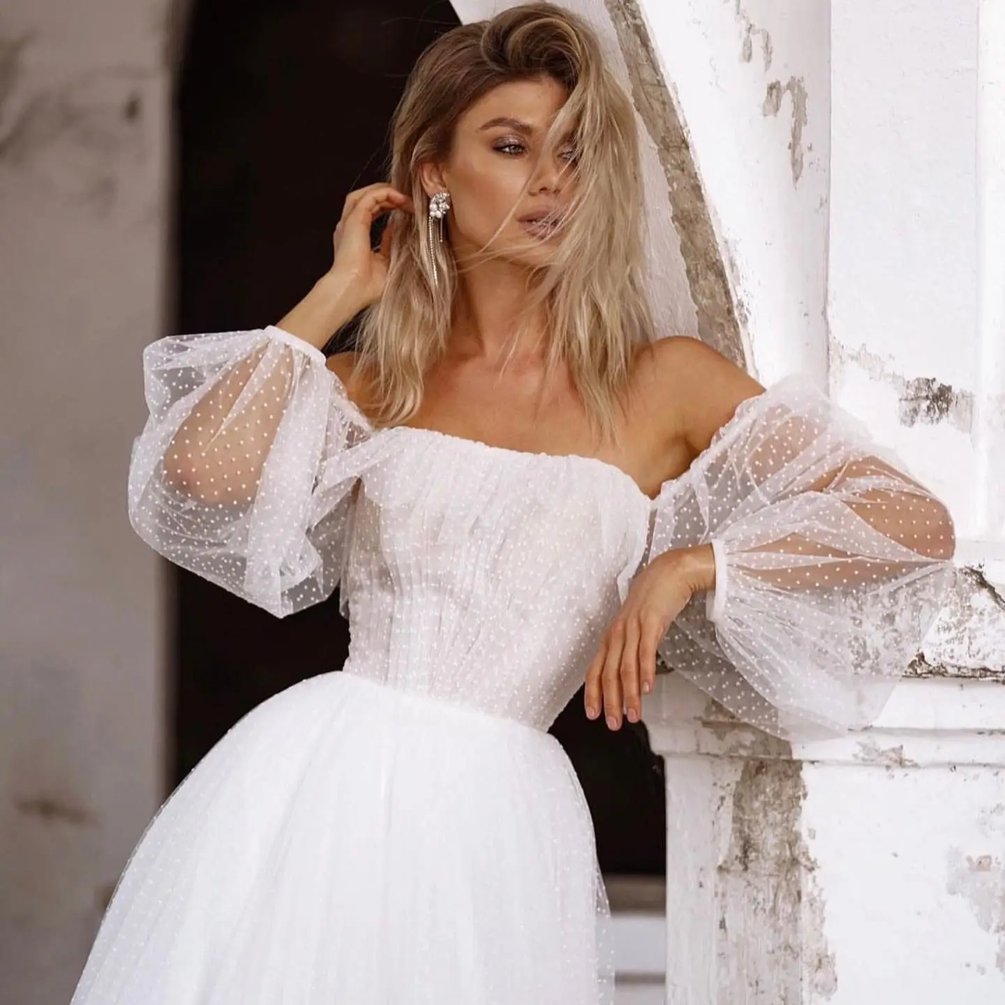 

Женское вечернее платье с открытыми плечами, сетчатым рукавом и открытыми плечами