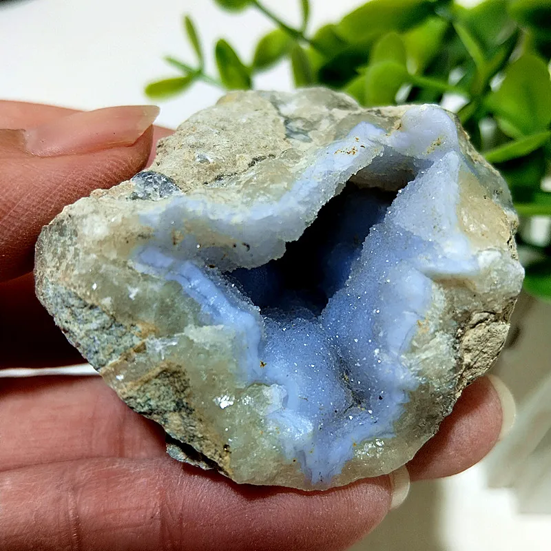 

Натуральные камни синий агат кристалл пещера колдовство поставки духовное исцеление сердце чакра украшение комнаты