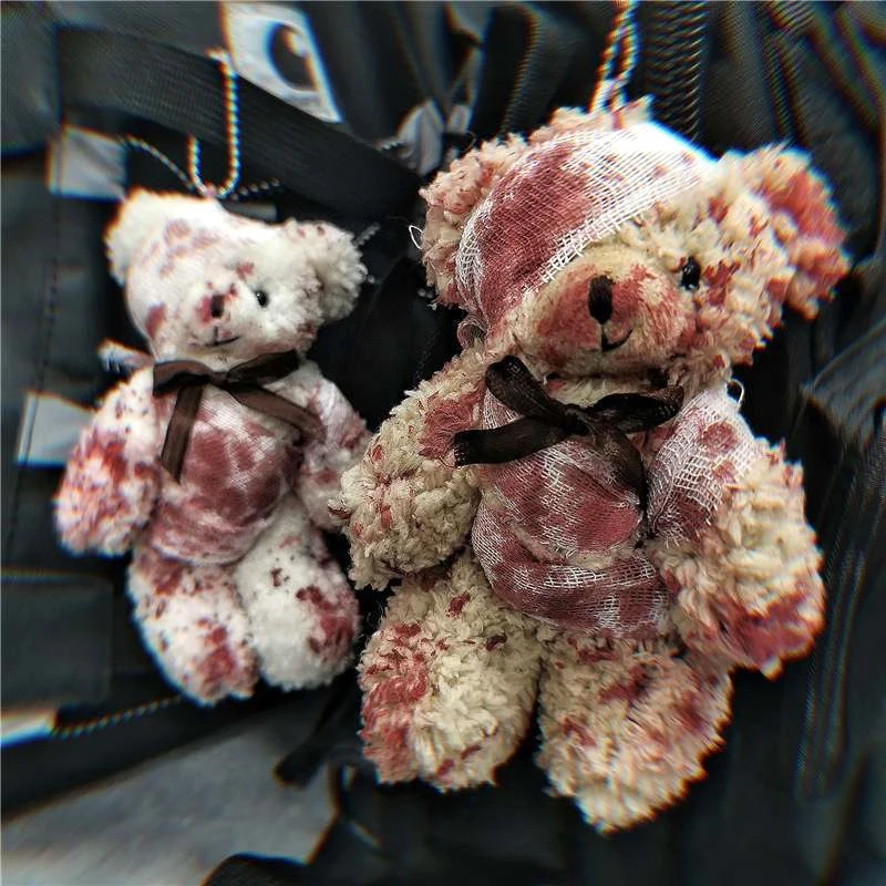 

13cm Punk Bloody Plush Bear Keychain Halloween Injured Animal Bear Doll Key Ring Bags Pendant Creative Cool Plush Bear Keychain