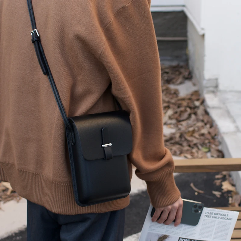 Корейский мужской флип-чехол для телефона новинка 2023 простая сумка через плечо