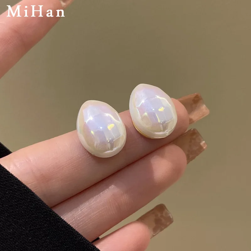 

Mihan Modern Jewelry 925 Silver Needle Shiny Simulated Pearl Earrings 2023 Trend New Pretty Stud Earrings For Women Wholesale