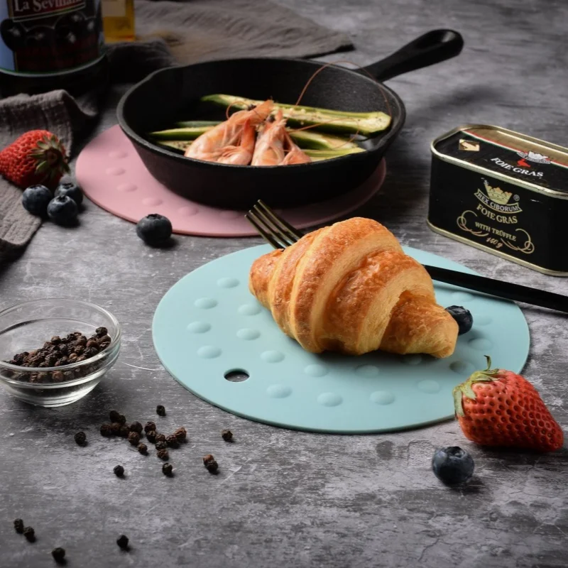 Круглые однотонные подставки простые двусторонние в горошек теплоизоляционные