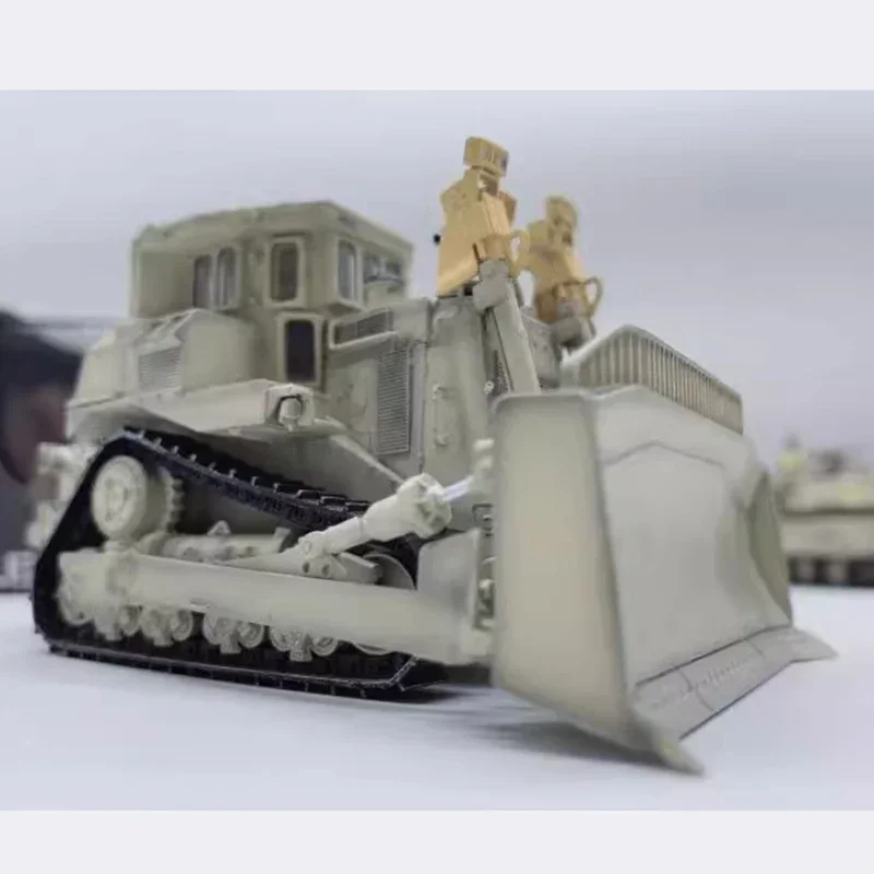 Готовая модель масштаба 1/72 плюшевый мишка D9R пластиковая инженерия IDF