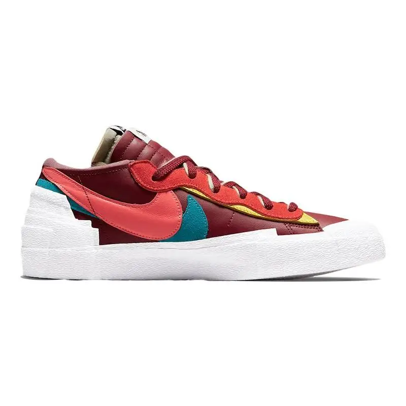 Nike Blazer Low Sacai KAWS Красные кроссовки