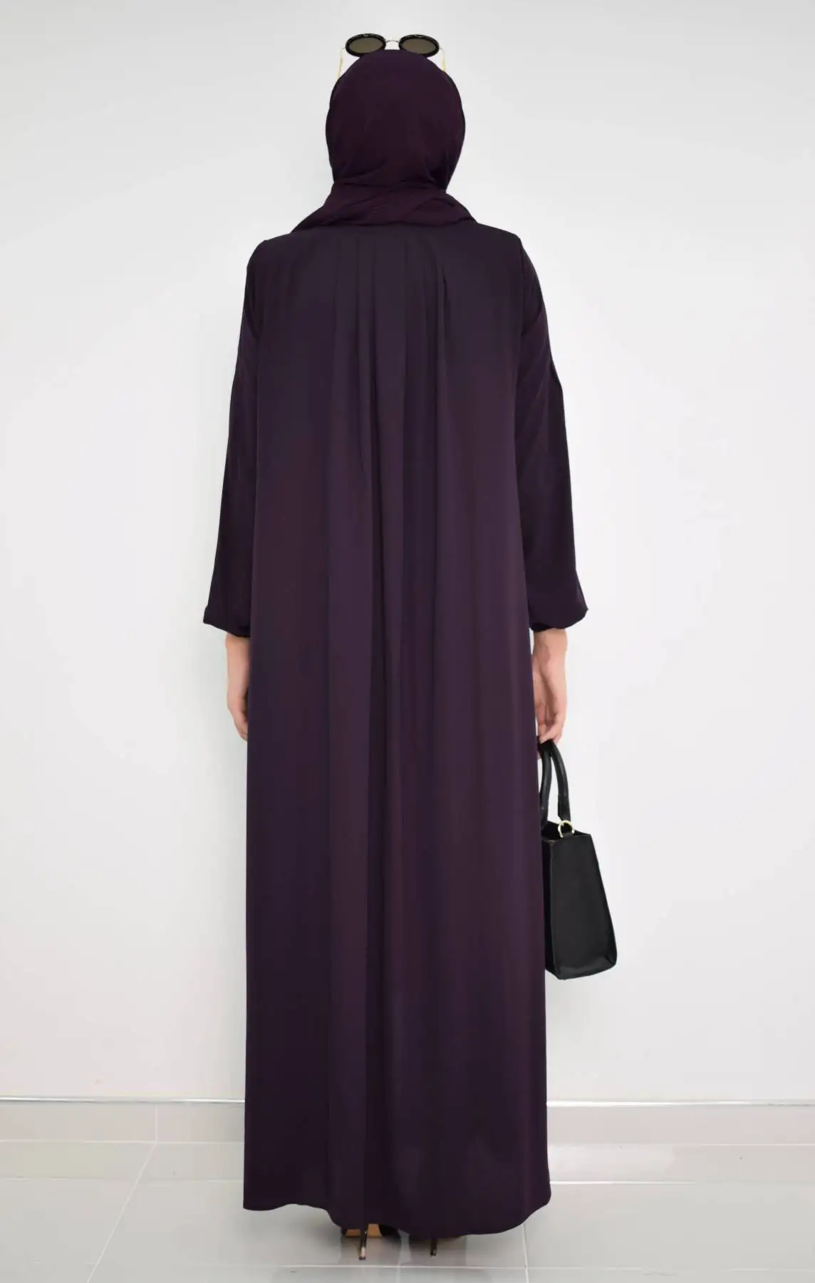 

Pleated Ferace Purple MC2018