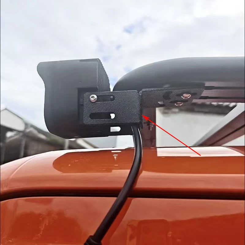 Фото Кронштейн для прожектора на крышу Nissan Patrol Y60, 1 пара, из утолщенной марганцевой стали, для багажника Safari №3