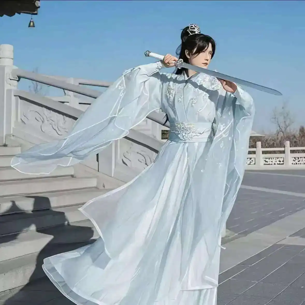 Фото Большой размер 3XL Hanfu, мужской белый костюм с китайской вышивкой, древний комплект Hanfu, костюм для косплея на Хэллоуин, светло-синий Hanfu №2