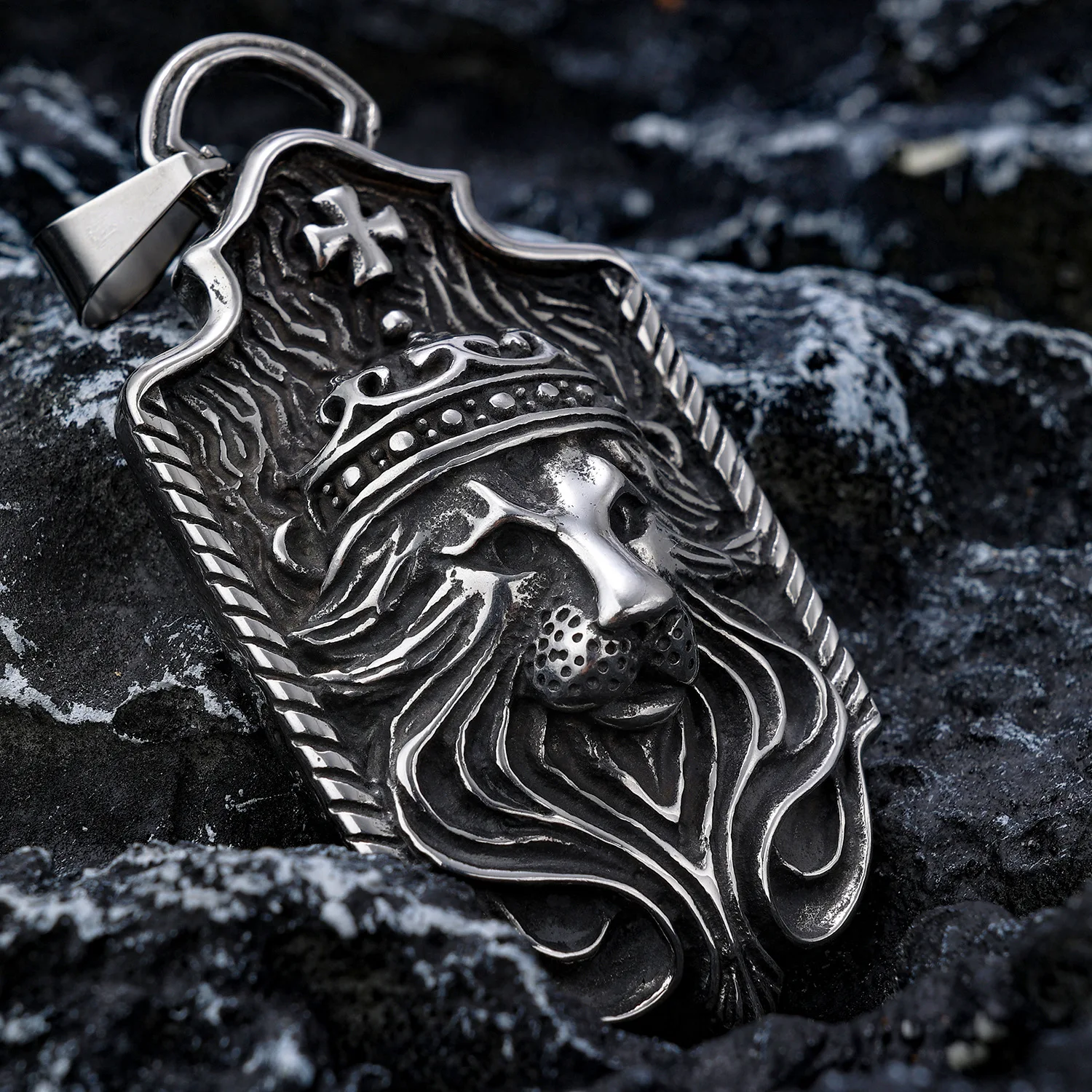

Animal Series Holy Retro Stainless Steel Crown Lion King Pendant Fashion Men'S And Women'S Clothing Accessories Gift