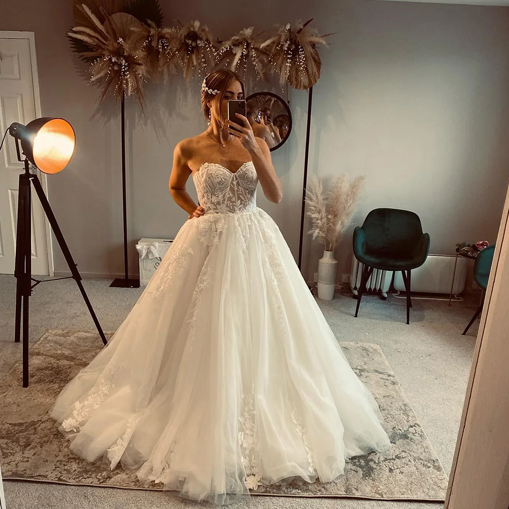 

Classic Wedding Dress For Women 2022 Sleeveless Sweetheart Lace Appliques Bridal Gown Boho A-Line Tulle Vintage Vestido De Novia