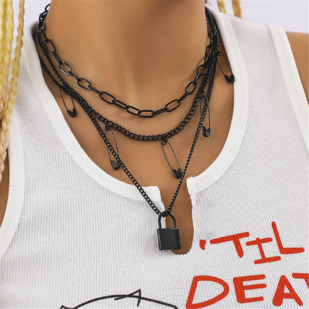 

Punk Black/Multicolor Lock Paper Clips Pendant Necklaces Set for Women Men Multilayer Clavicle Chain Necklace Statement Jewelry