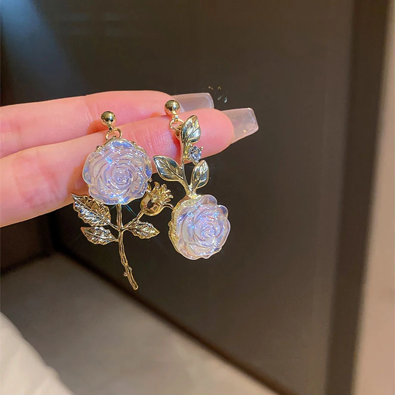 

New French Vintage Crystal Romantic Rose Asymmetrical Stud Earrings Exaggerated Elegant Earrings Women Wedding Party Accessories