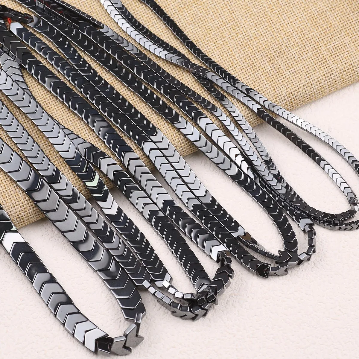 Плоские бусины из гематита в ассортименте