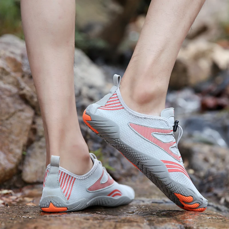 Swimming Shoes Men Beach Aqua Shoes Women Quick Dry Barefoot Upstream Surfing Slippers Hiking Water Shoes Wading Unisex Sneakers