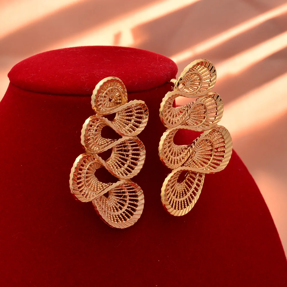 Серьги золотого цвета для женщин и девушек серьги в форме цветка свадебные