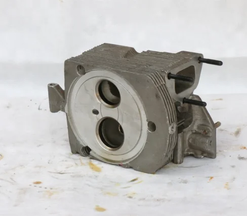 Запчасти для дизельного двигателя F8L413 головка цилиндра 0241 8505 0414 Deutz