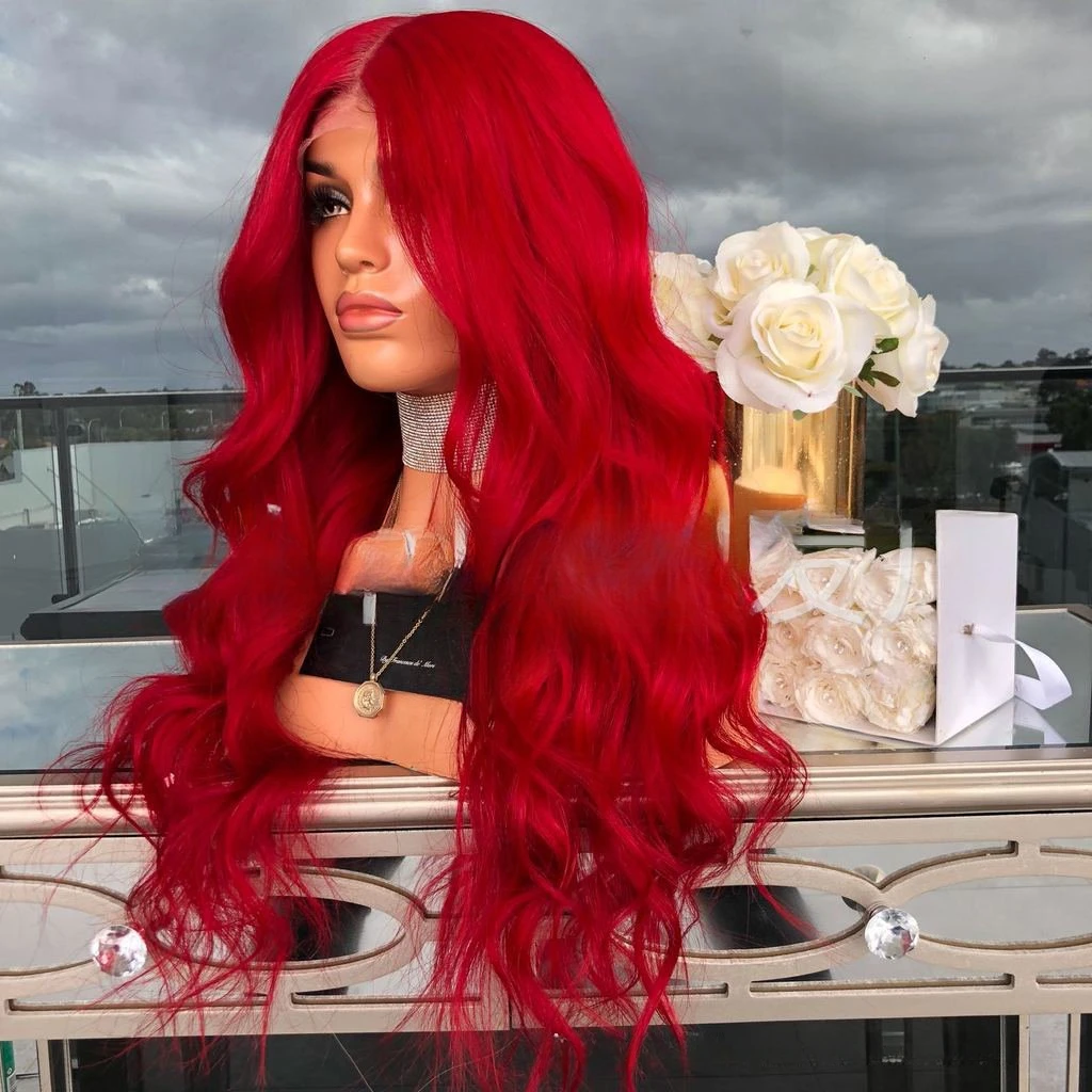 Красные волоконные капоты средней длины крупные волны